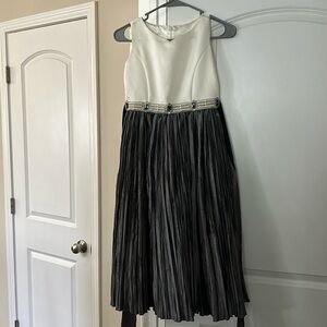 Selling a cute American Princess dress.